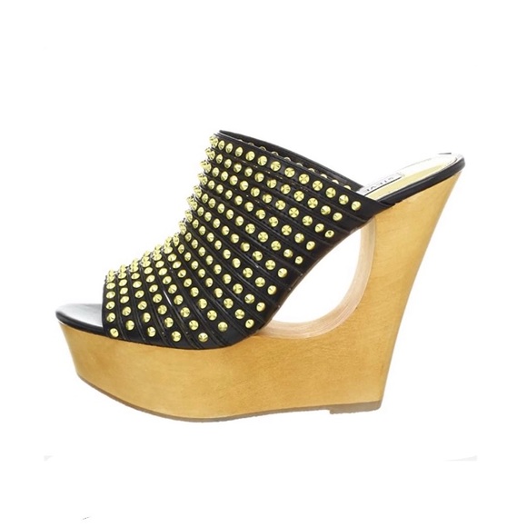 steve madden studded wedges